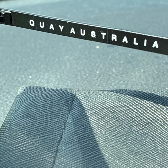QUAY AUSTRALIA "Vivienne" Aviator Sunglasses (black/smoke)  Men’s frames only - Picture 10 of 12